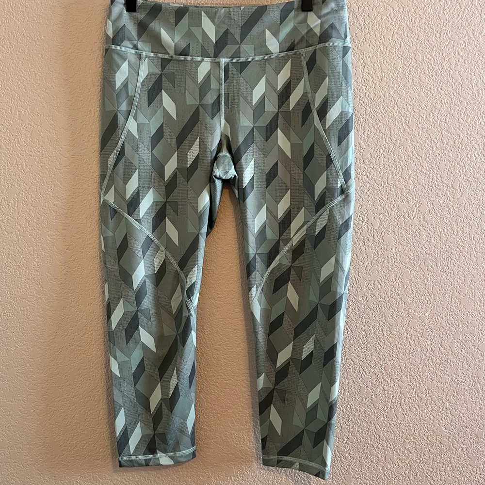 Patagonia 3/4 Length Compression Running Training Tights Green Size Large